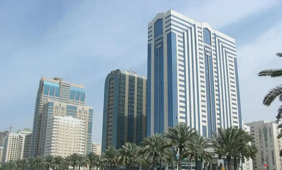 Kuwait Al Hamra Building